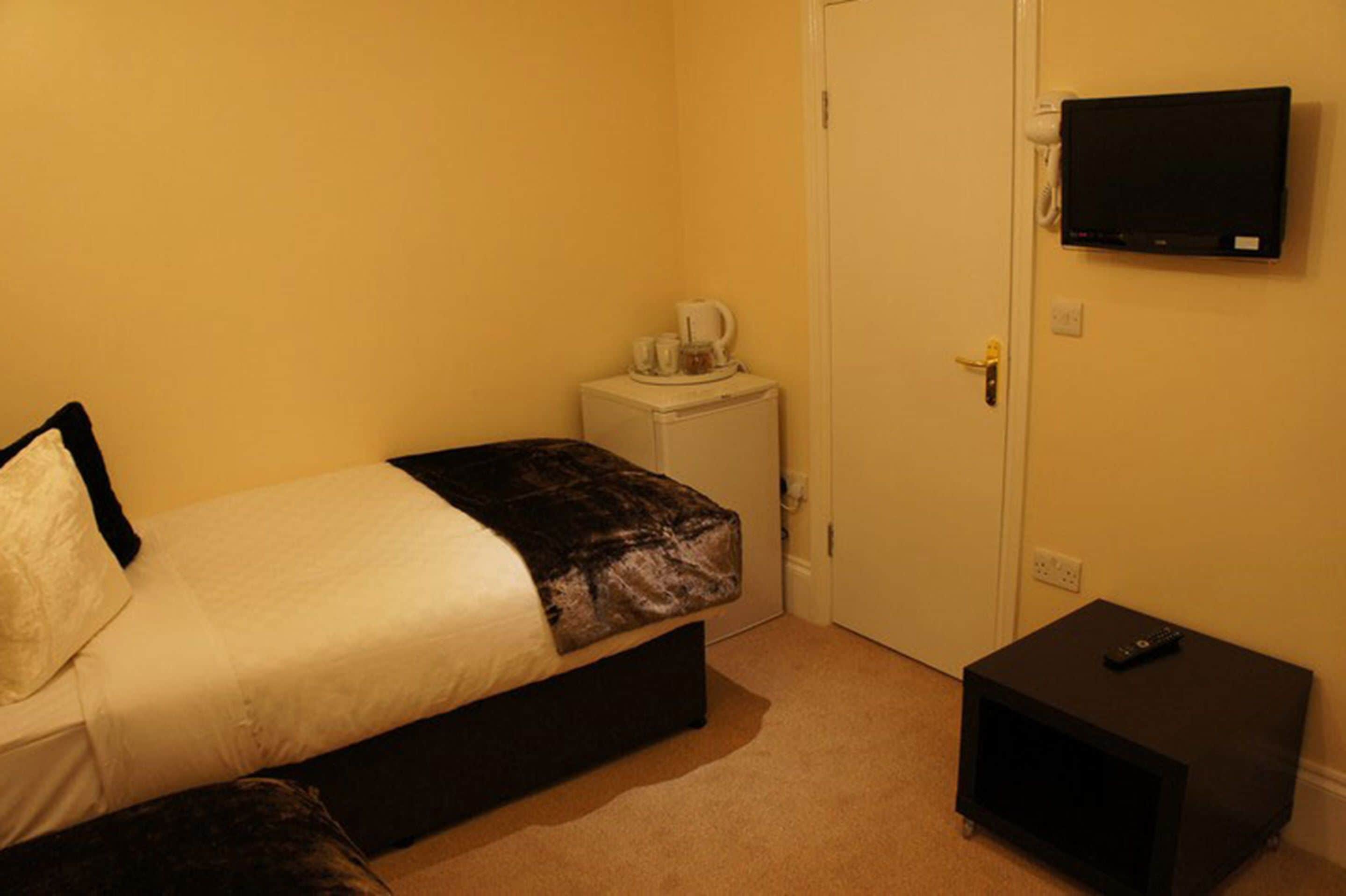 Photo - Sapphire Hotel London