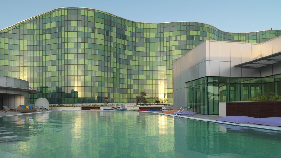 Millennium Al Rawdah Hotel