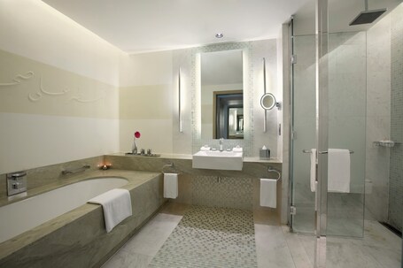 Millennium Al Rawdah Hotel - Image 23