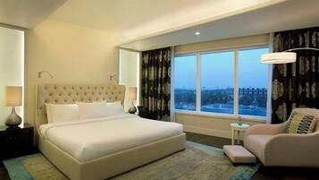 1 bedroom, premium bedding, minibar, in-room safe