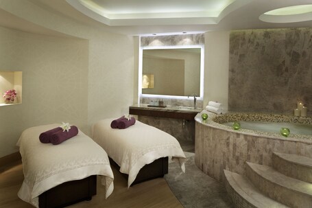 Millennium Al Rawdah Hotel - Image 9