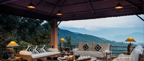 Royal Suite | 1 bedroom, minibar, in-room safe, individually furnished