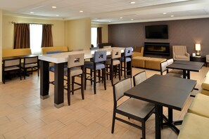 Free daily self-service breakfast 