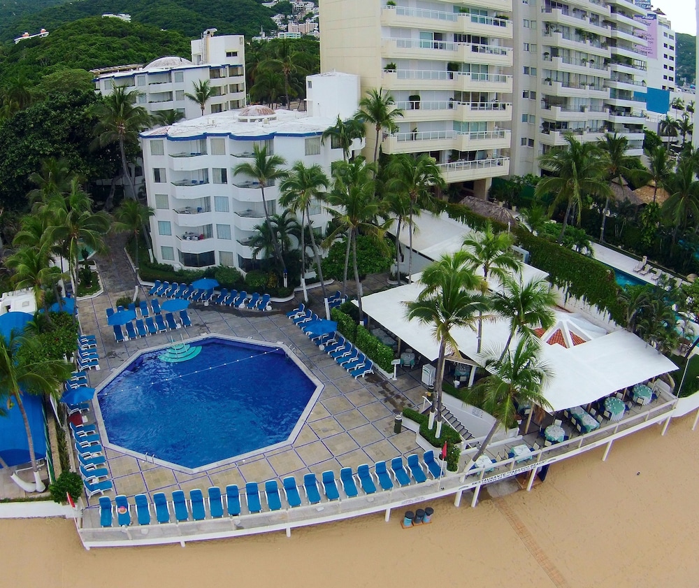 Hotel Acapulco Malibú by null