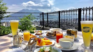 Morgenmadsbuffet hver dag (3900 JPY pr. person)