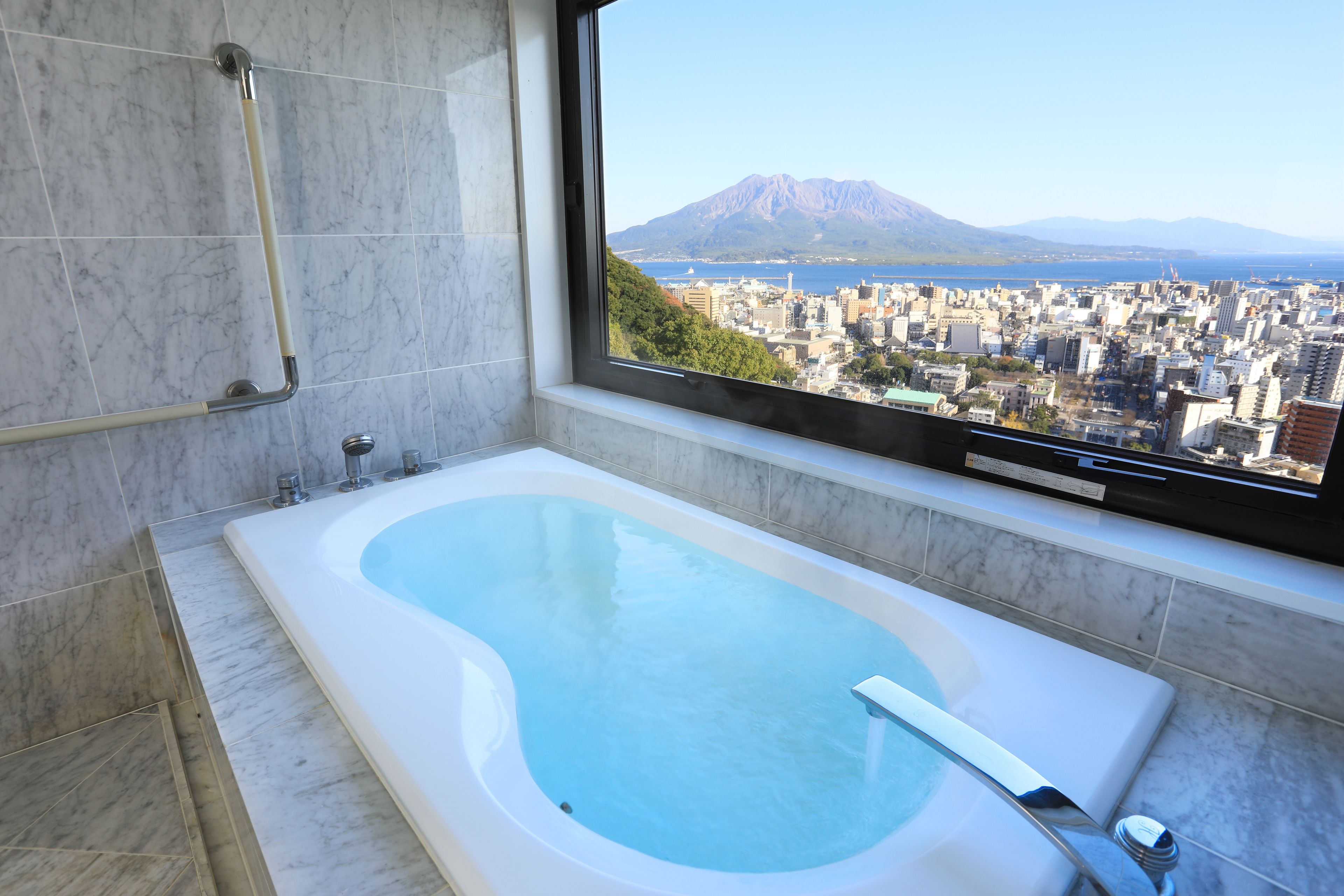 royal suite, mt. sakurajima view (no extra bed) | deep-soaking bathtub