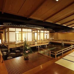 6 restaurants, lunch, dinner served; Japanese cuisine
