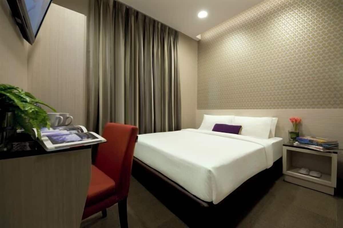 Premium bedding, in-room safe, individually decorated, desk