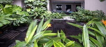 V Hotel Bencoolen