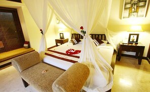 1 Bedroom Private Villa | In-room safe, desk, iron/ironing board, free WiFi - The Amasya Villas (Seminyak)