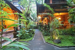 Habitación estándar doble | Vistas al jardín