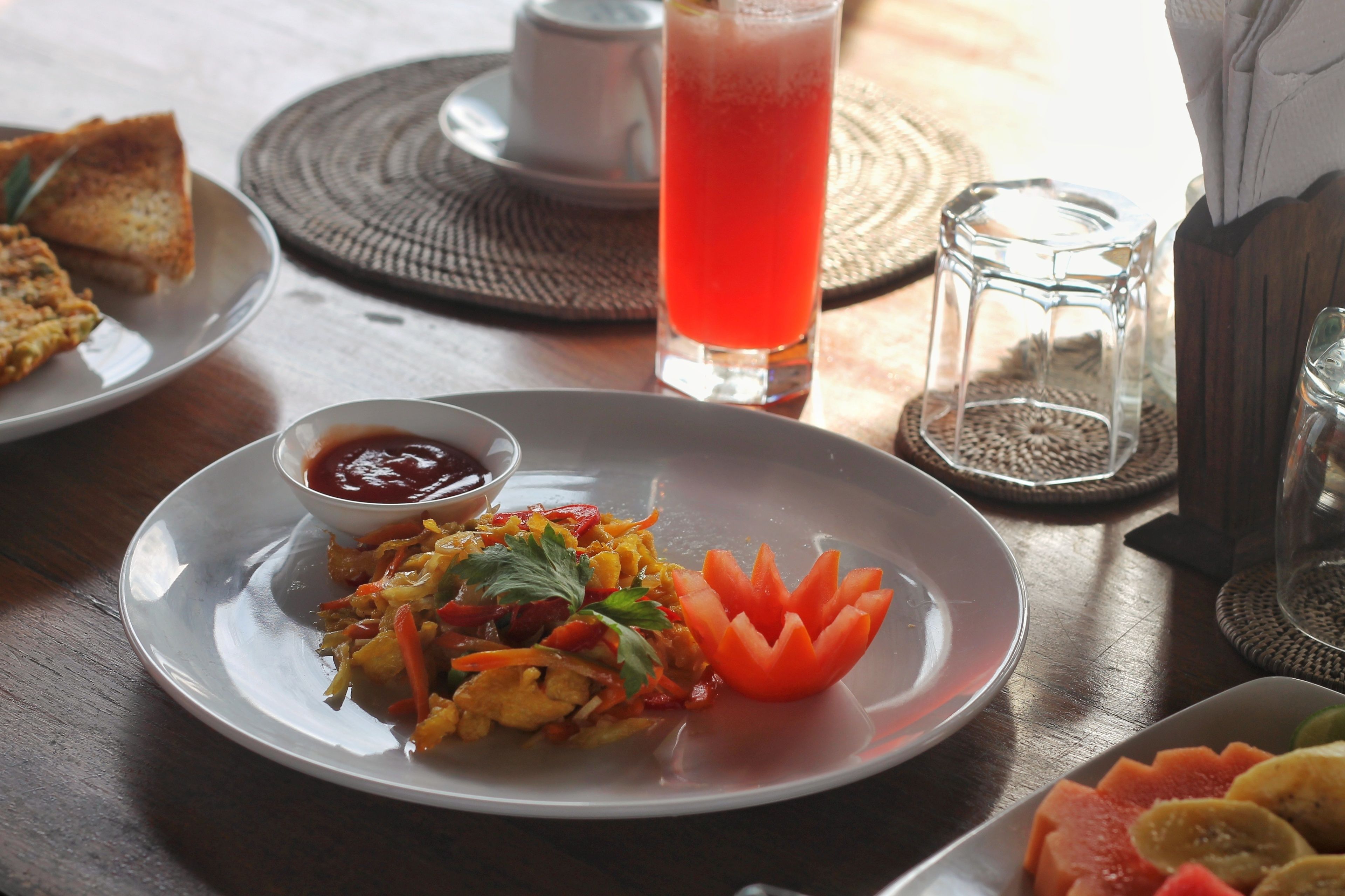 daily cooked-to-order breakfast (usd 30 per person)