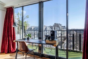 Privilege Double room with balcony - Complimentary soft minibar, Chromecast - Snacks, digital press, | Premium bedding, minibar, in-room safe, individually decorated