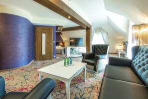 公寓 | 加厚床垫、客房内保险箱、办公桌、笔记本电脑工作区