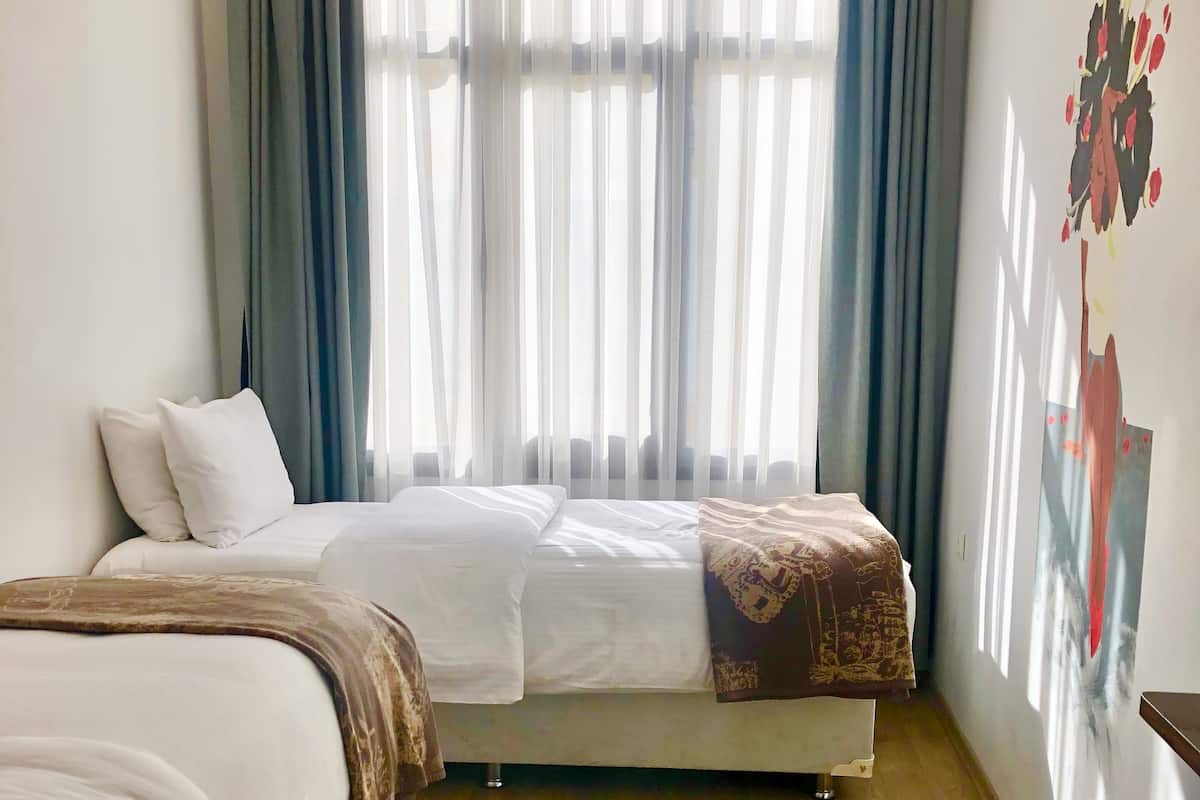 Classic Twin Room, 2 Twin Beds | Premium bedding, in-room safe, soundproofing, free WiFi