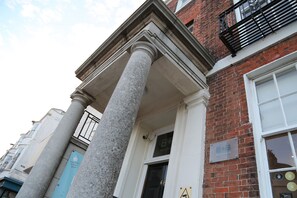 Front of property - B&B Weymouth (Weymouth)