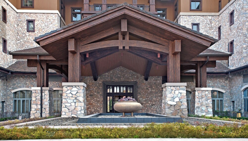 Park Hyatt Changbaishan by null