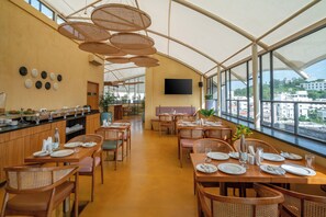 Restaurant - Hotel Serenity La Serene (Hyderabad)