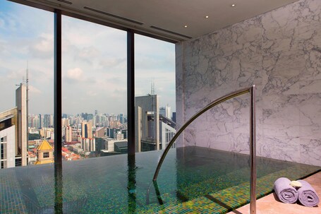 The Westin Singapore - Image 39