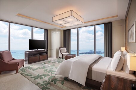 The Westin Singapore - Image 11