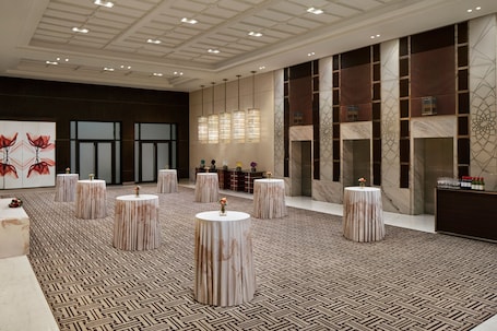 The Westin Singapore - Image 9