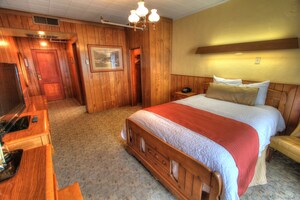 The Historic Gatlinburg Inn