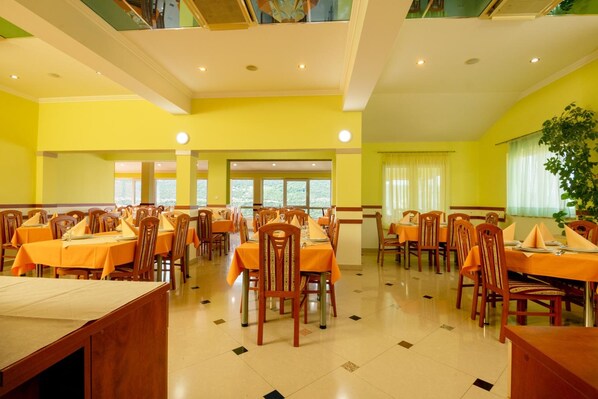 Dining - Hotel Adria (Neum)