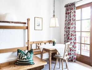 In-room safe, iron/ironing board, free WiFi, bed sheets