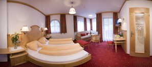 Superior Double Room, Balcony, View (Harmoniezimmer) | In-room safe, soundproofing, free WiFi