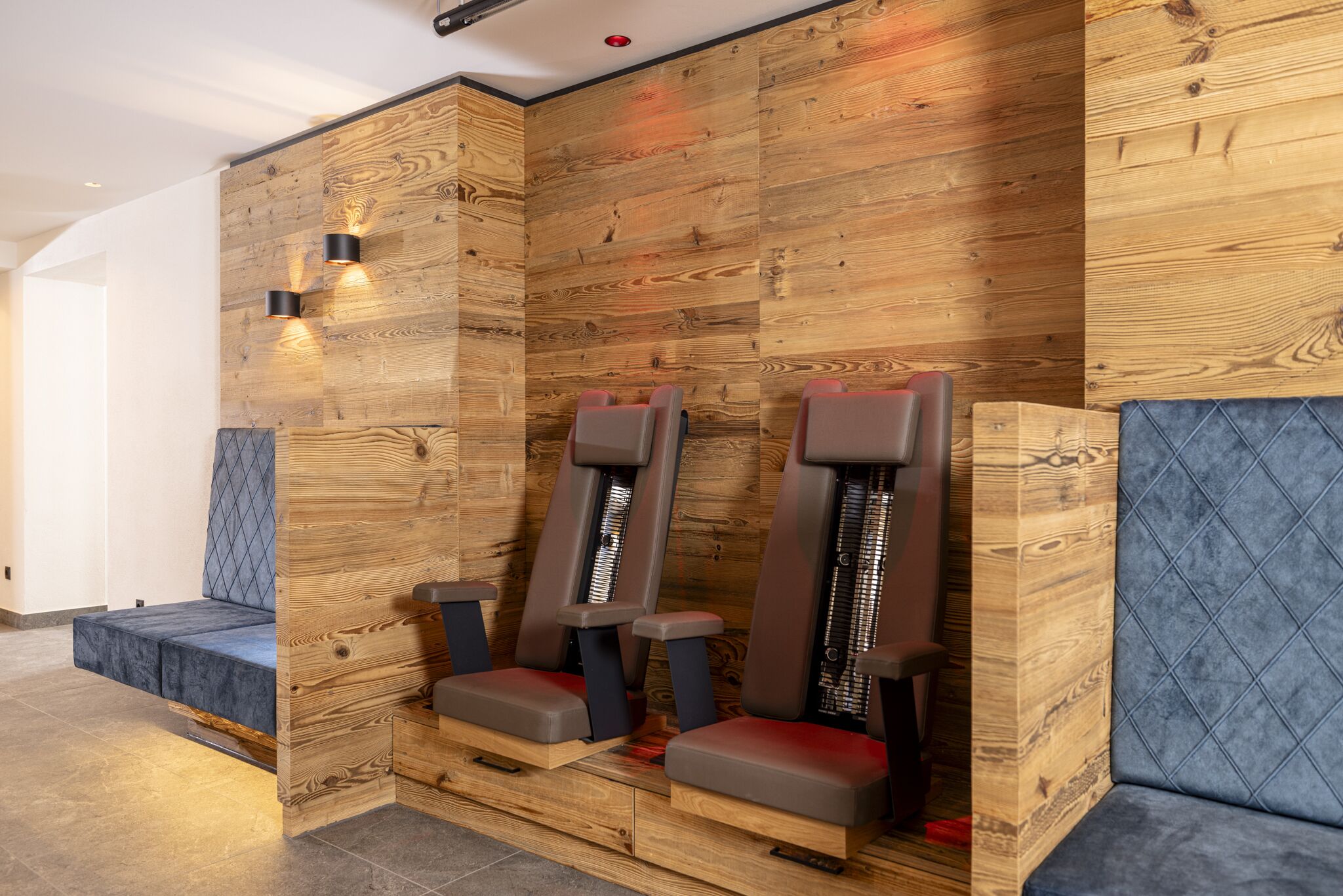 Sauna, Dampfbad, Massageanwendungen