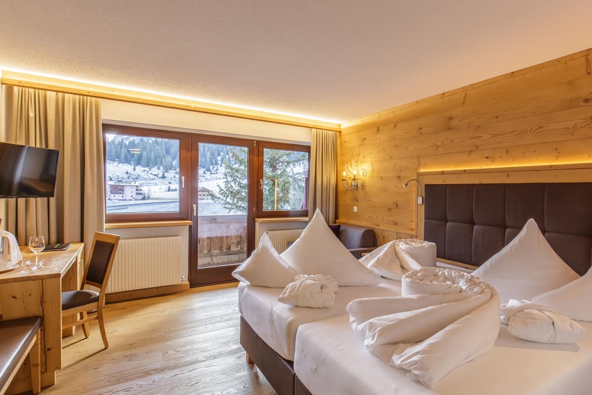 1 bedroom, in-room safe, individually decorated, individually furnished