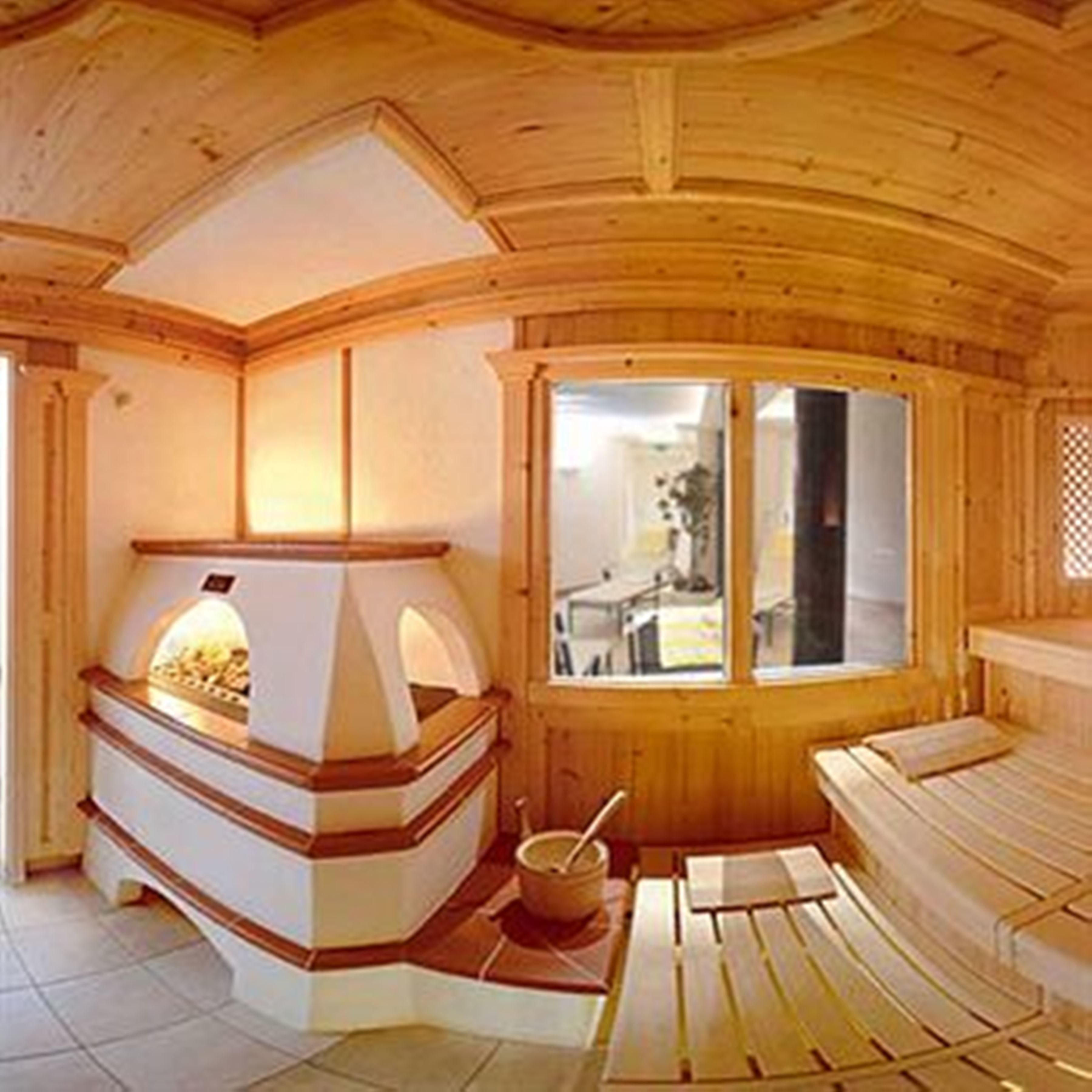 swedish massages, sports massages, 1 treatment room, massages