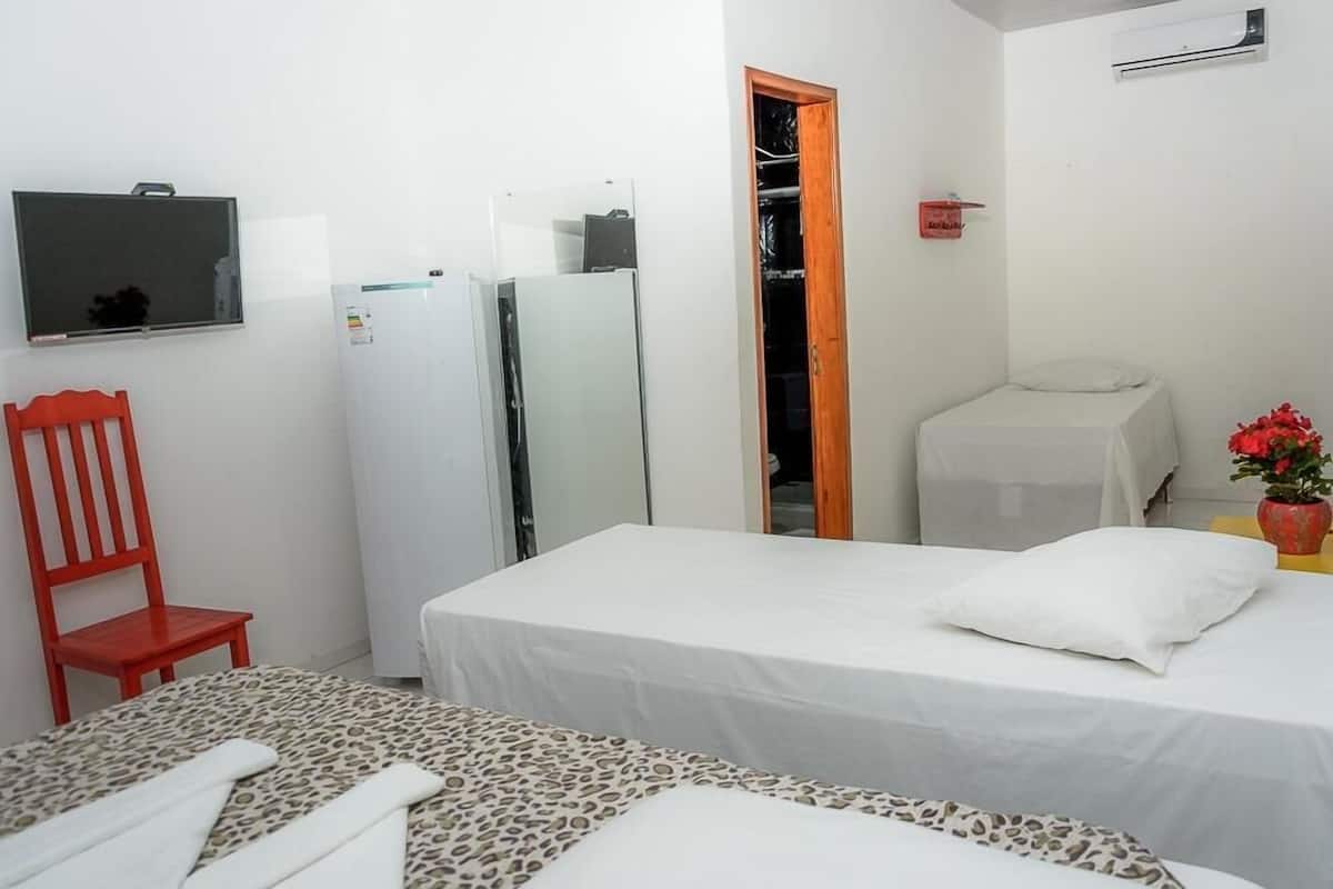 Free WiFi, bed sheets