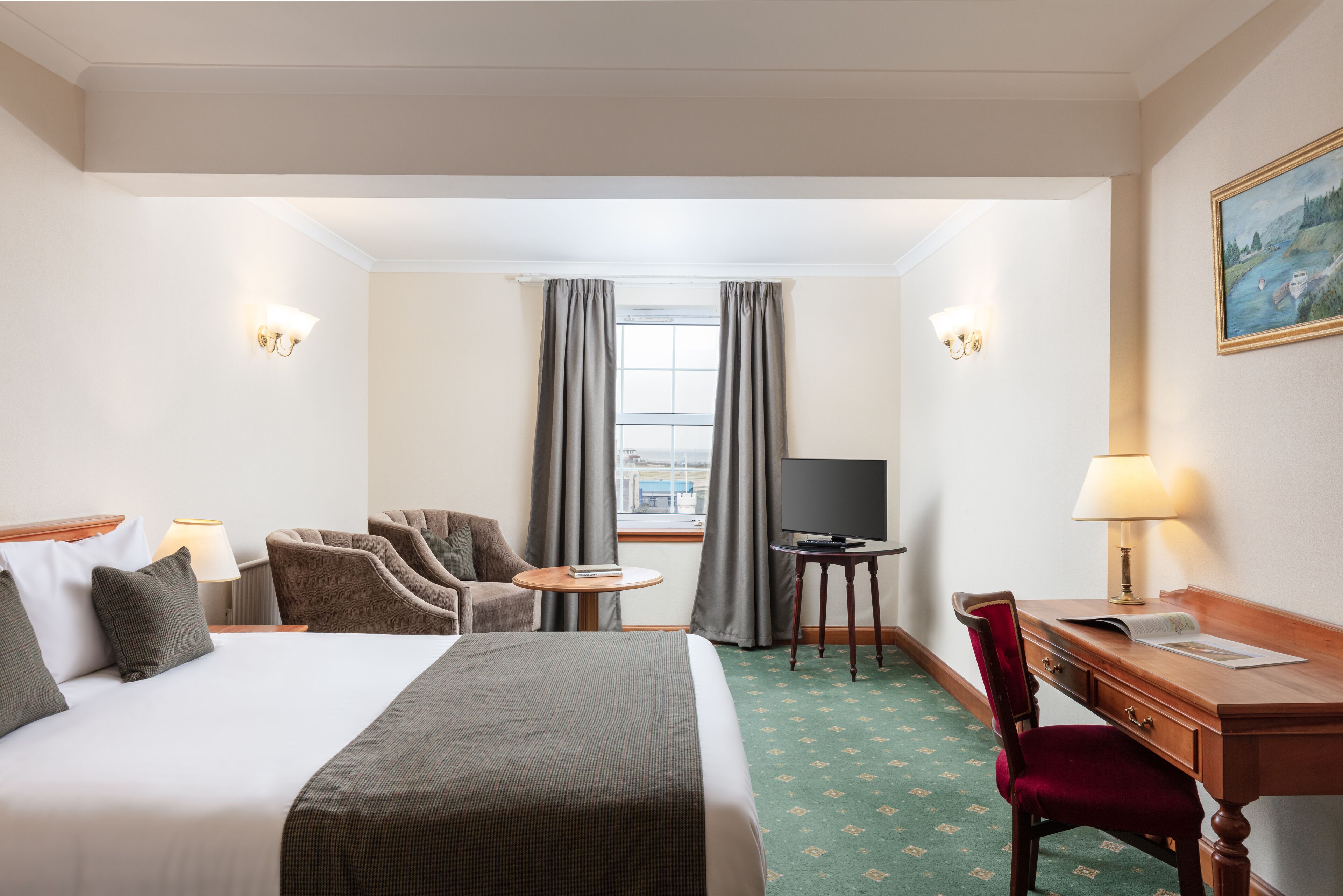 1 bedroom, desk, iron/ironing board, free wifi