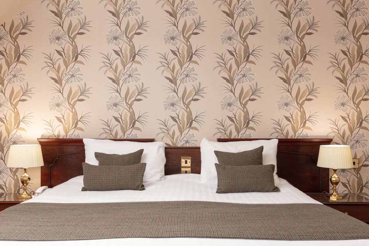 double or twin room, balcony (loch view plus) | 1 bedroom, desk, iron/ironing board, free wifi