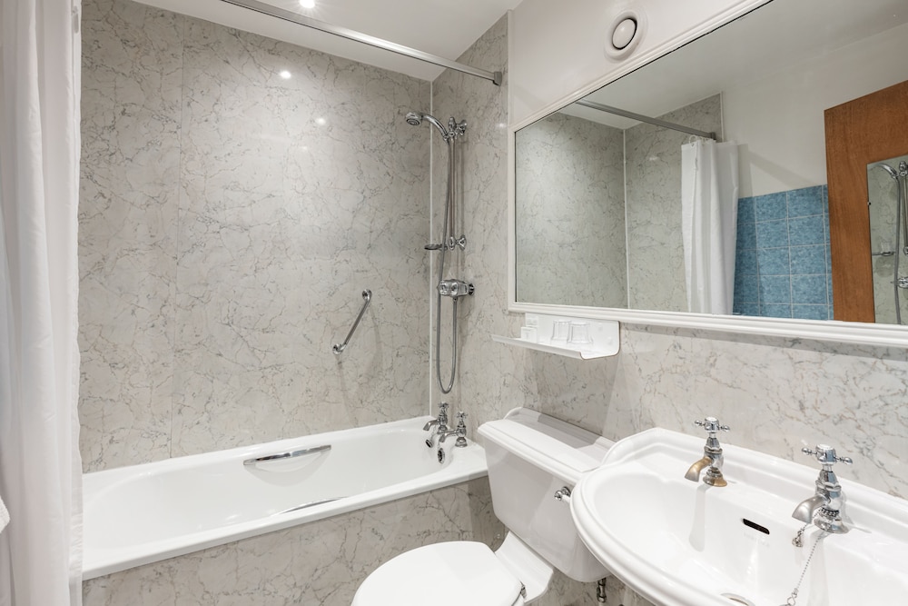 North West Castle Hotel by null