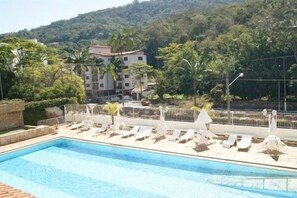 4 indoor pools, 2 outdoor pools - Grande Hotel do Lago (Águas de Lindóia)