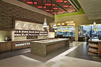 Restaurant on-premise at Hyatt Place Bayamon