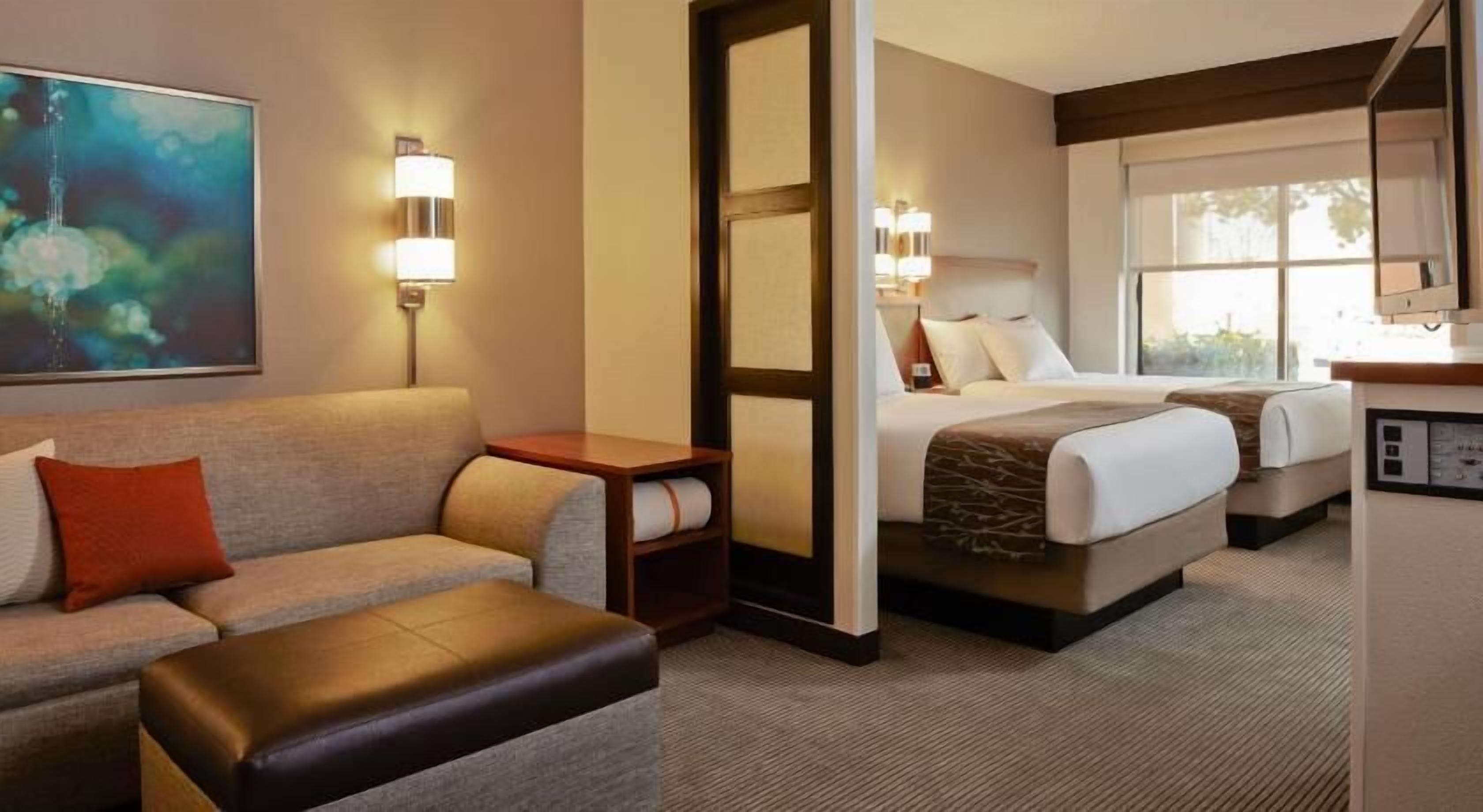 Coffres-forts dans les chambres, bureau, chambres insonorisées