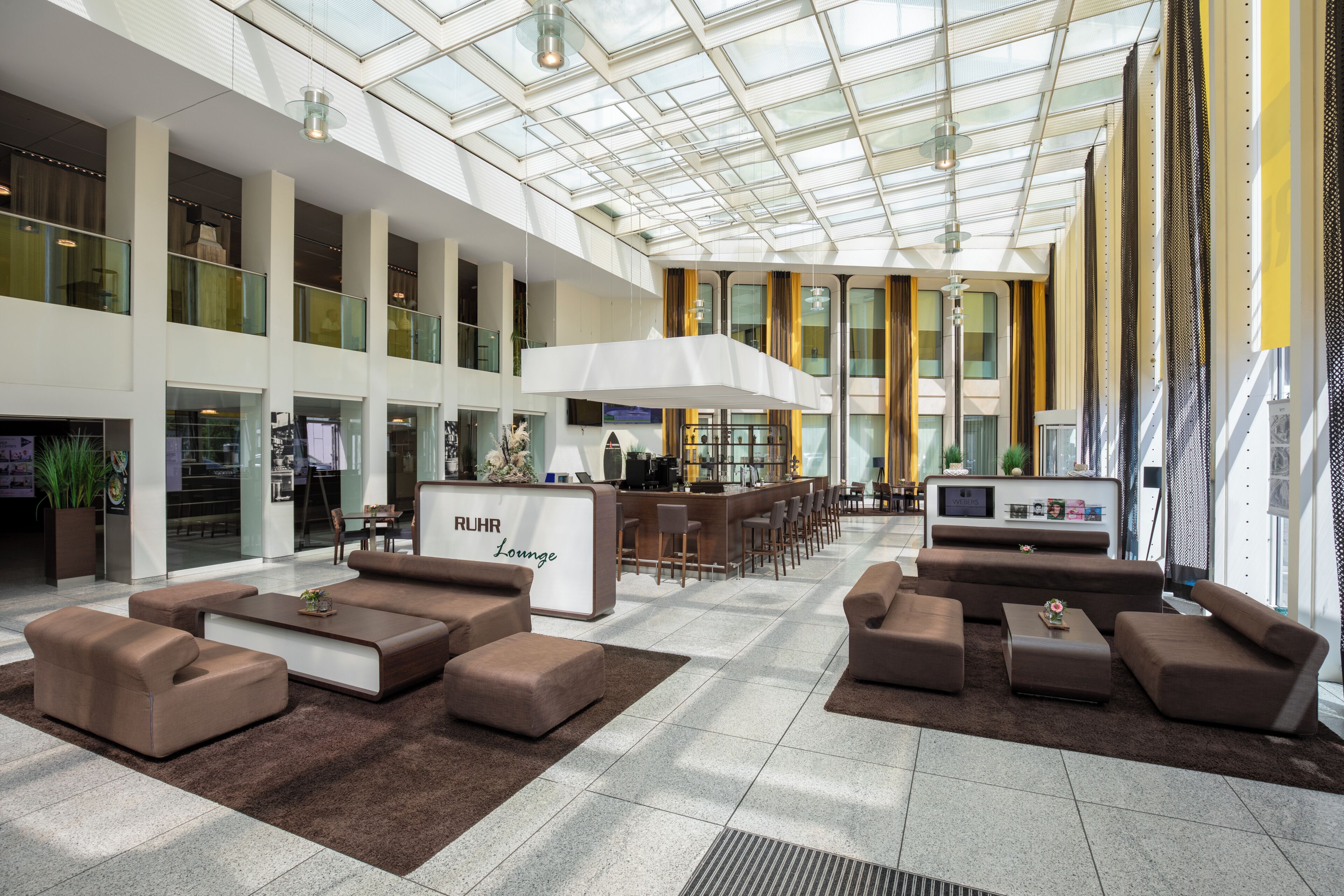 Lobby-Lounge