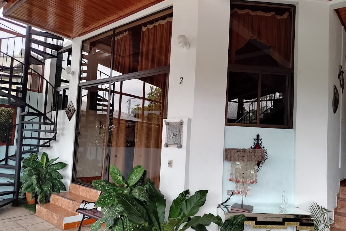 Family Apartment, 2 Bedrooms, Kitchen (1st Floor) | 2 bedrooms, hypo-allergenic bedding, down comforters, in-room safe