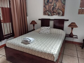 Family Room, 2 Bedrooms (2nd Floor)