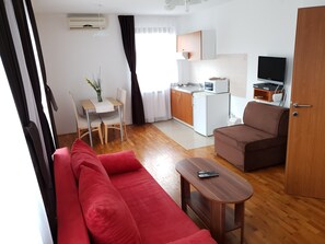 Apartment, Terrace | In-room safe, desk, blackout drapes, soundproofing - Villa Cancar (Rakovica)