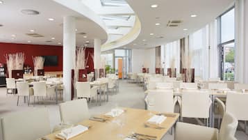 Frühstück, Mittagessen, Abendessen, internationale Küche