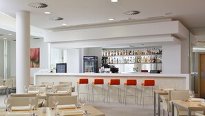 Bar (on property) - Orea Hotel Atrium (Otrokovice)