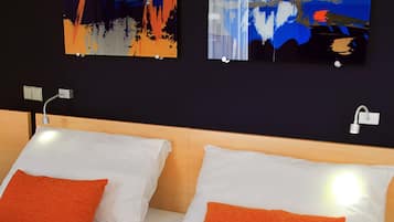 Business-Apartment, Balkon | Zimmersafe, Schreibtisch, Bügeleisen/Bügelbrett, Zustellbetten