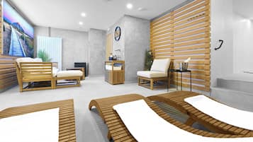 Indoor spa tub