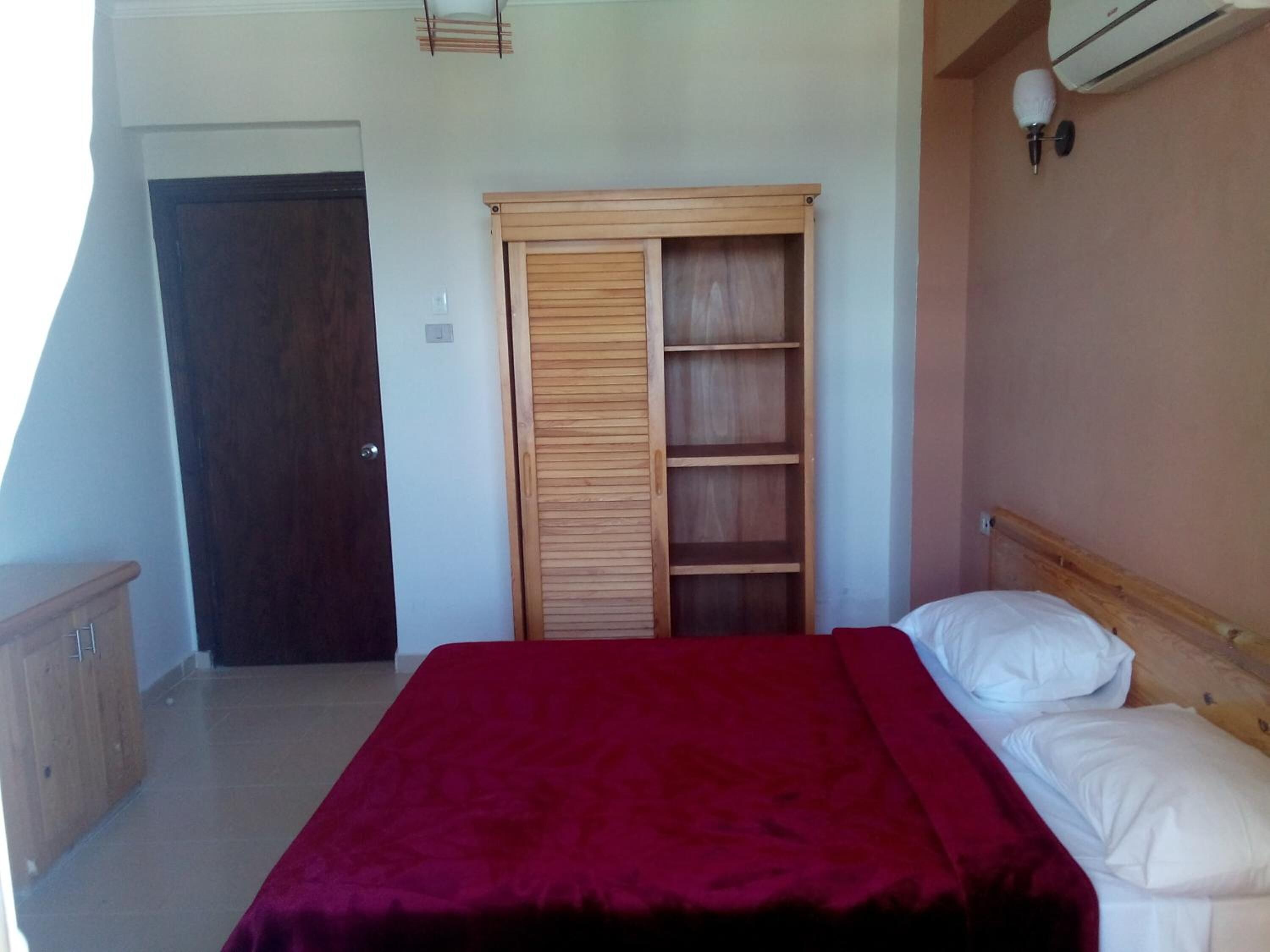 premium bedding, in-room safe, desk, iron/ironing board