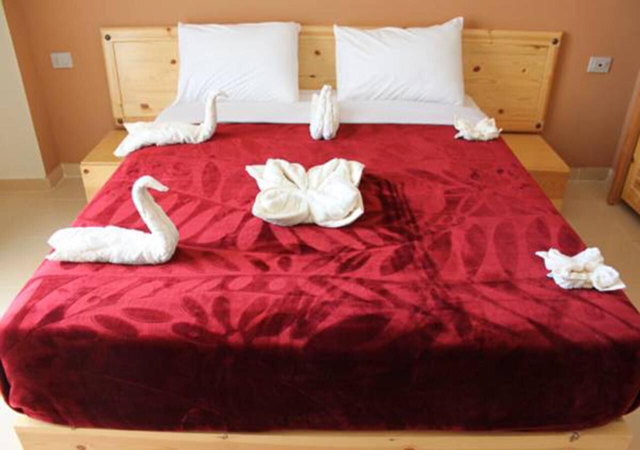 premium bedding, in-room safe, desk, iron/ironing board