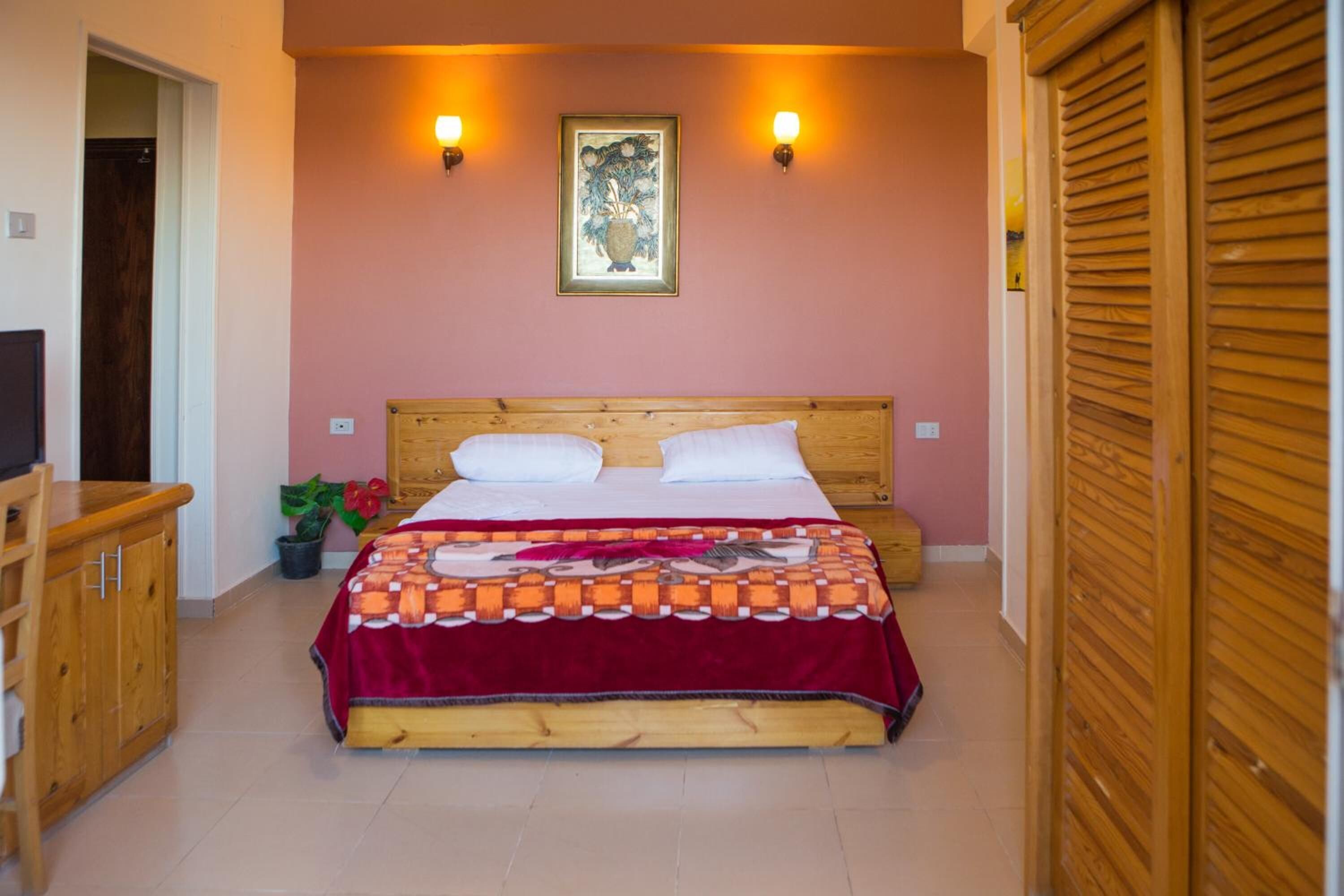 premium bedding, in-room safe, desk, iron/ironing board